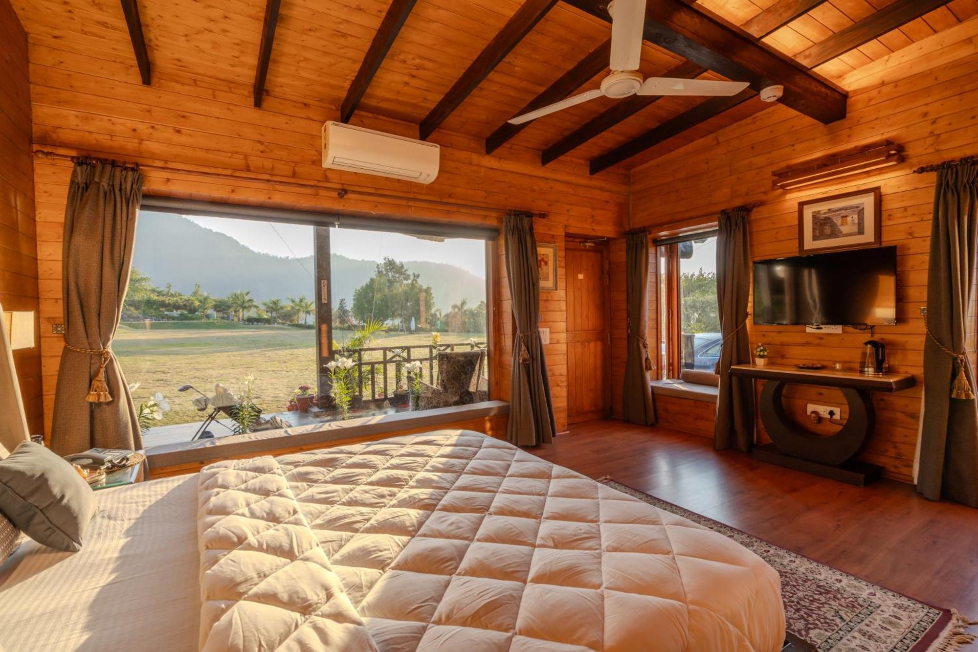 Saffronstays Timber Crest デヘラードゥーン エクステリア 写真