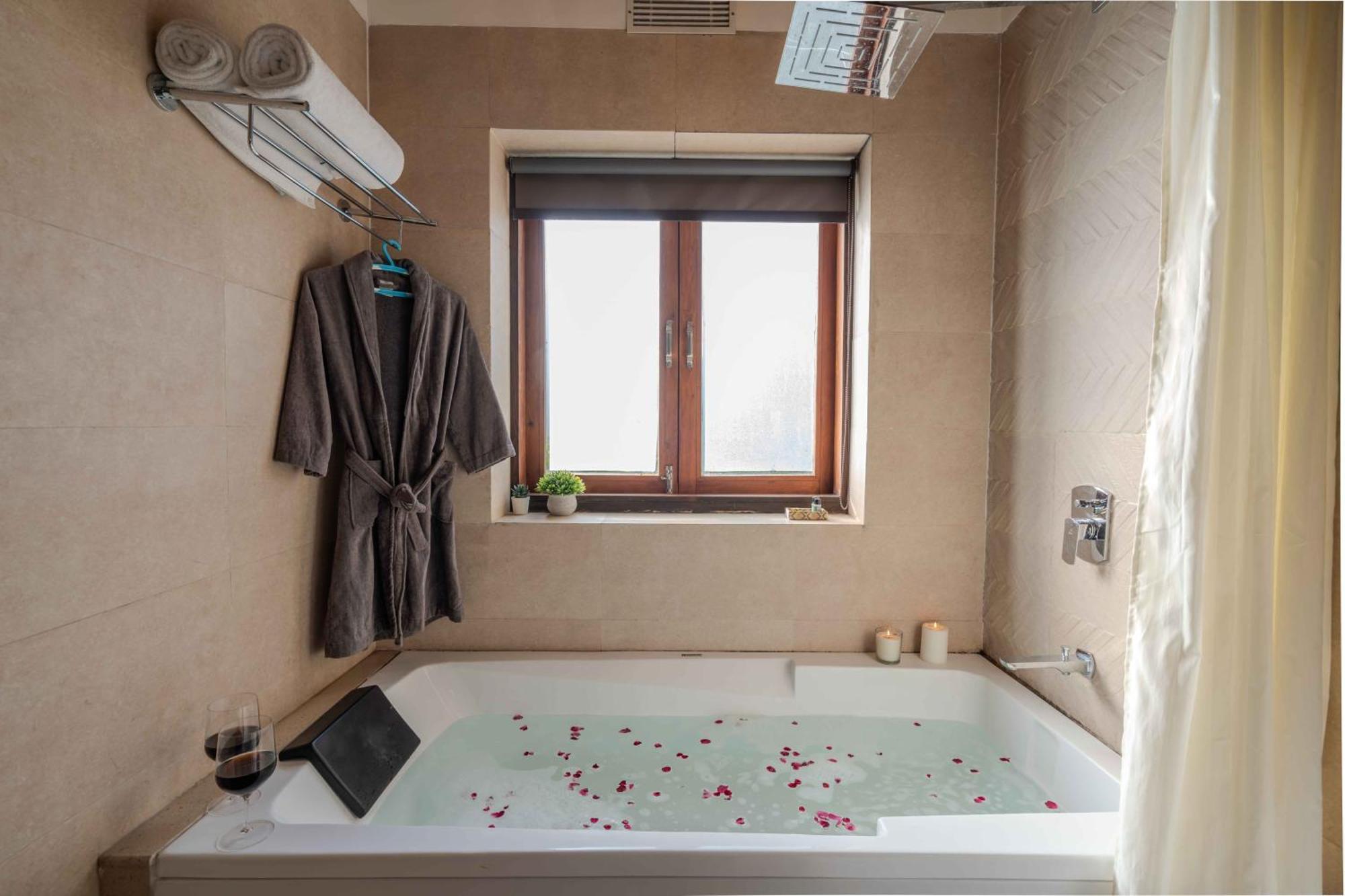 Saffronstays Timber Crest デヘラードゥーン エクステリア 写真