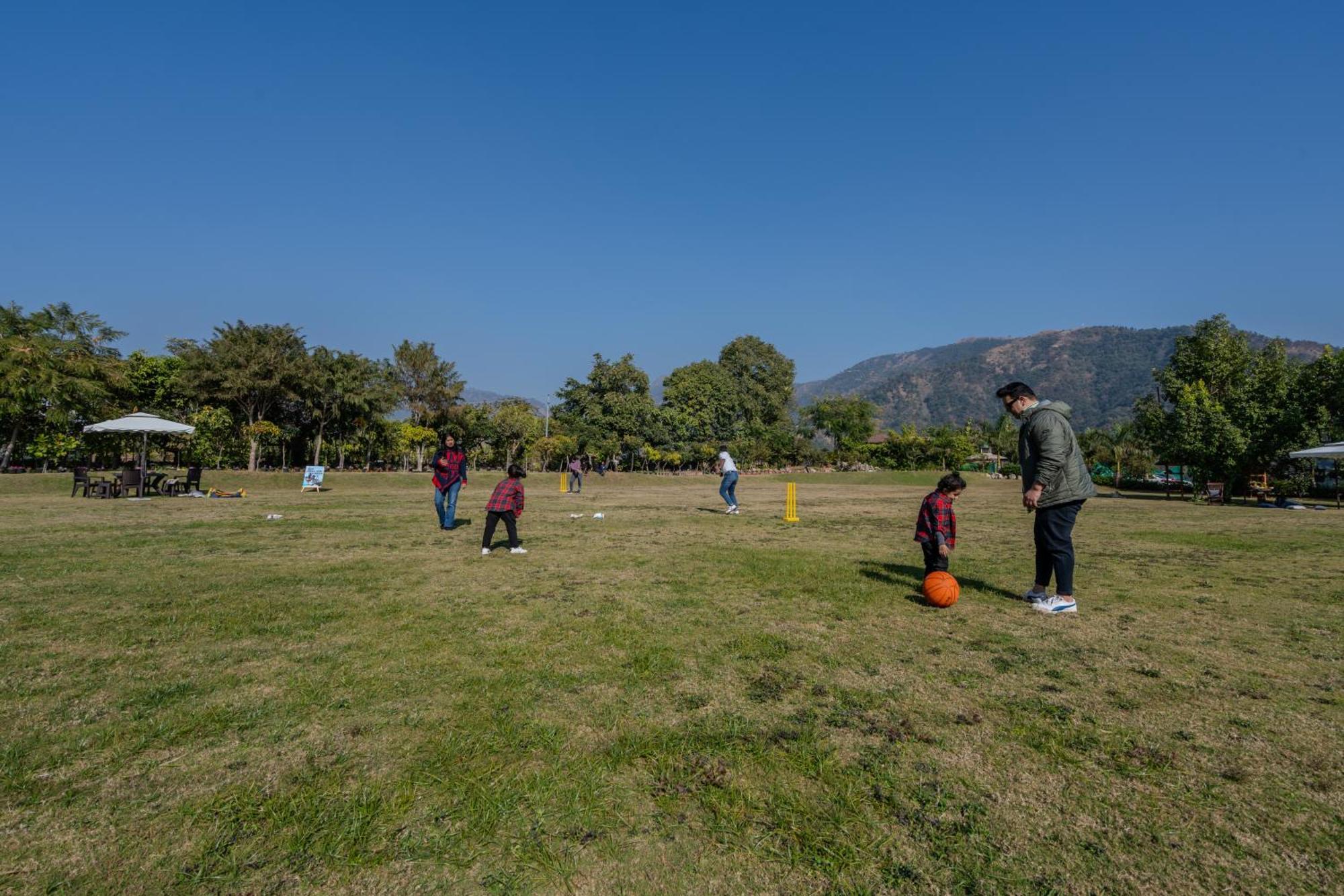 Saffronstays Timber Crest デヘラードゥーン エクステリア 写真